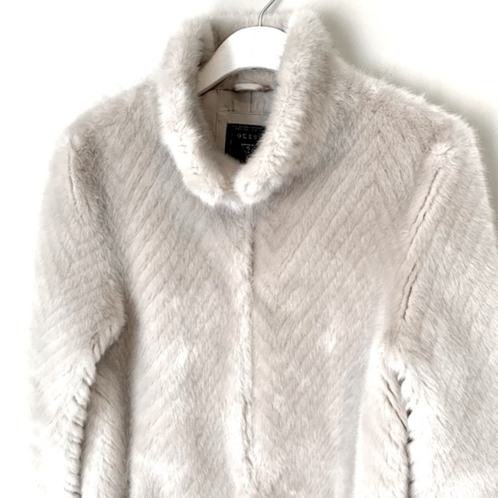 Guess size L faux fur 3/4 coat - Picture 6 of 16